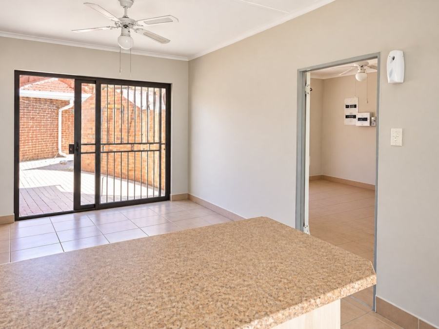 To Let 1 Bedroom Property for Rent in Pellissier Free State